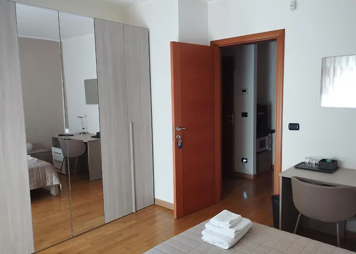 Af Faraone 4* בארי