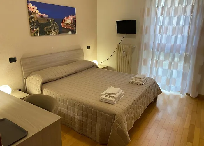 Af Faraone 4* בארי