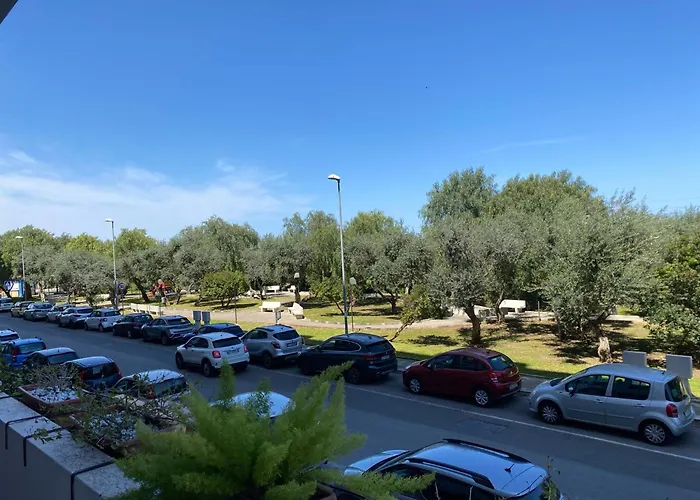 Af Faraone 4* בארי